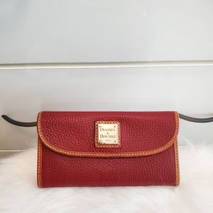 Dooney & Bourke wallet